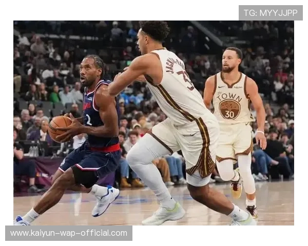 勇士三分命中率联盟前五赛事占四场 小球体系波动性成双刃剑